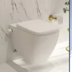 مرحاض معلق ماتريكس مربع سيديلي ذاتي الغلق أبيض ليسيكو